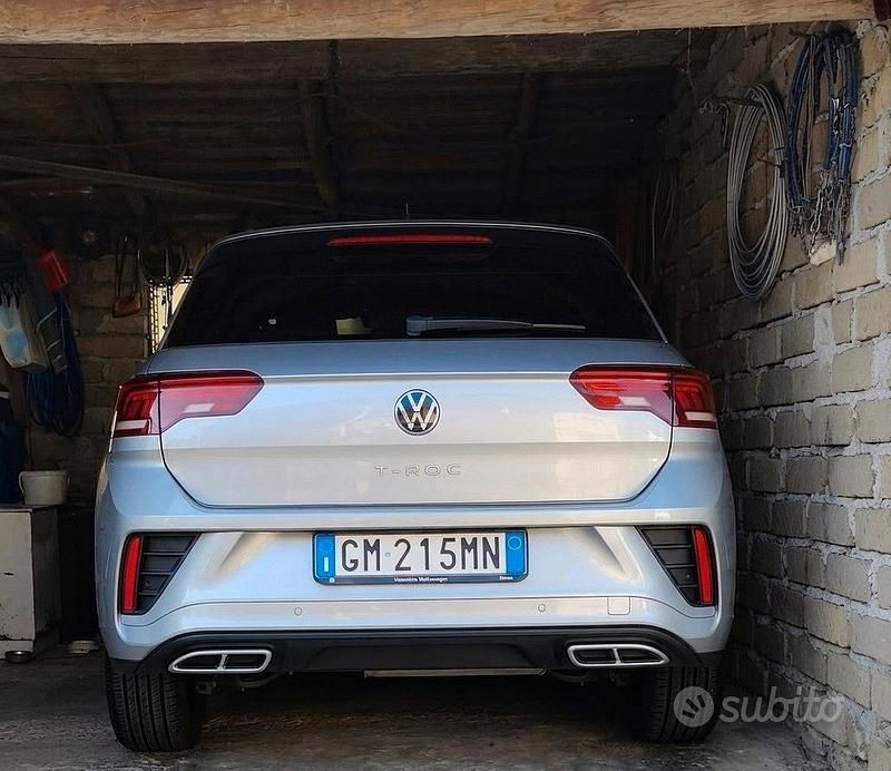 Usata VW T-Roc R-line 116 CV (85 kW) 2023 SUV