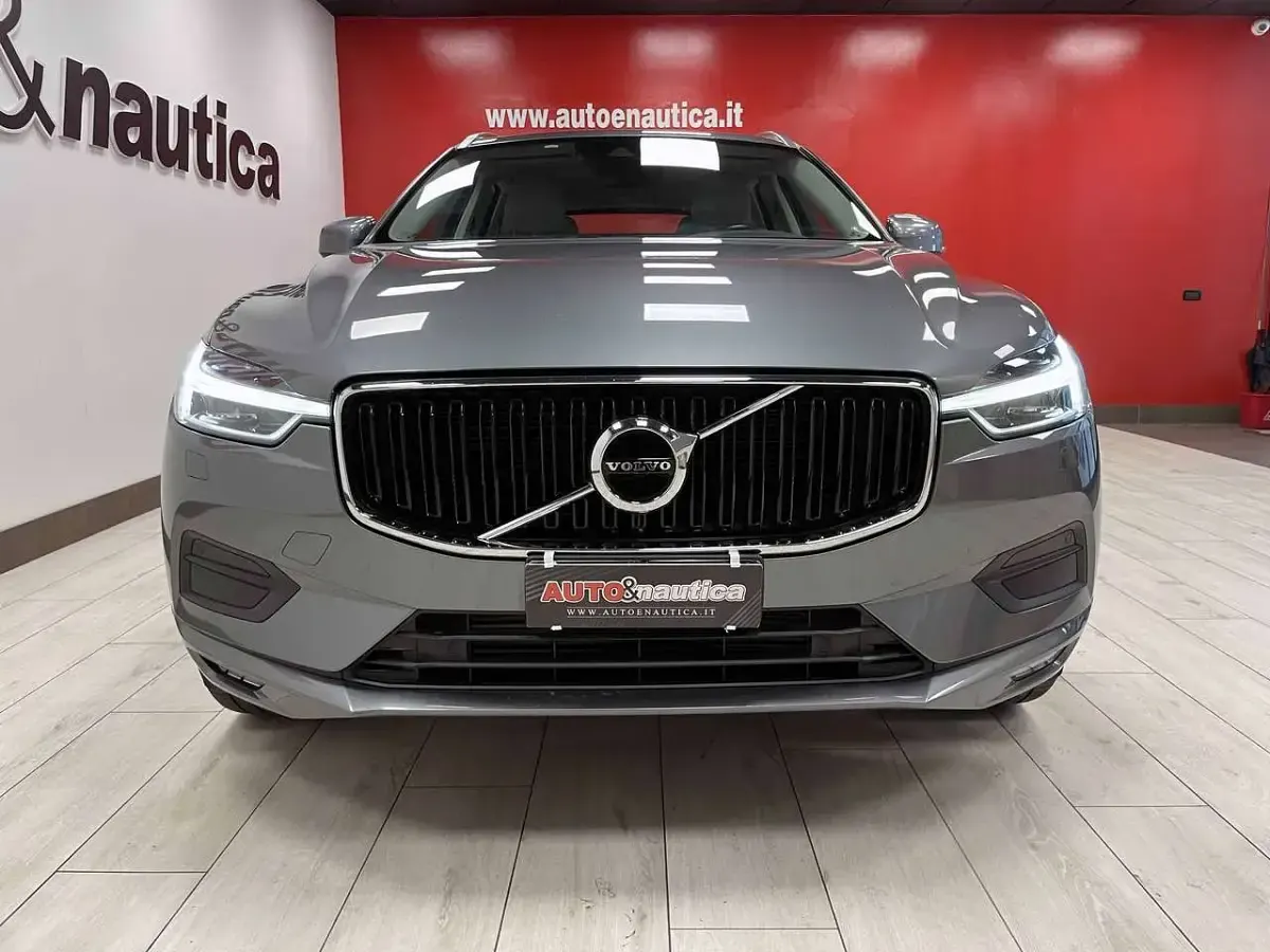 Usata Volvo XC60 Momentum 190 CV (139 kW) 2019 Grigio SUV