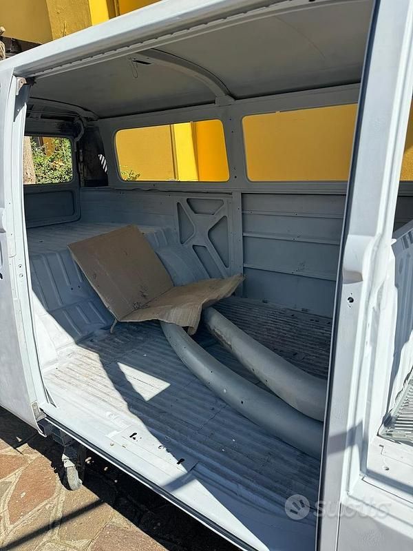 Usata VW T2 20 CV (14 kW) 1970 Blu/azzurro Furgone