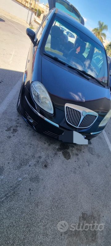 Nero Usata 2008 Lancia Musa Monovolume | 4000 € (Cara) - Immagine 1/4
