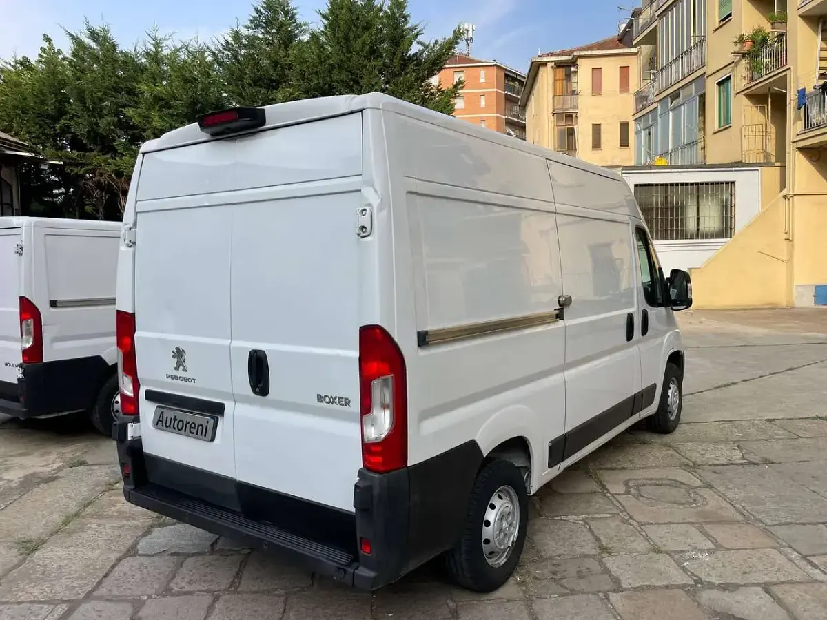 Usata Peugeot Boxer 140 CV (102 kW) 2021 Bianco Furgone