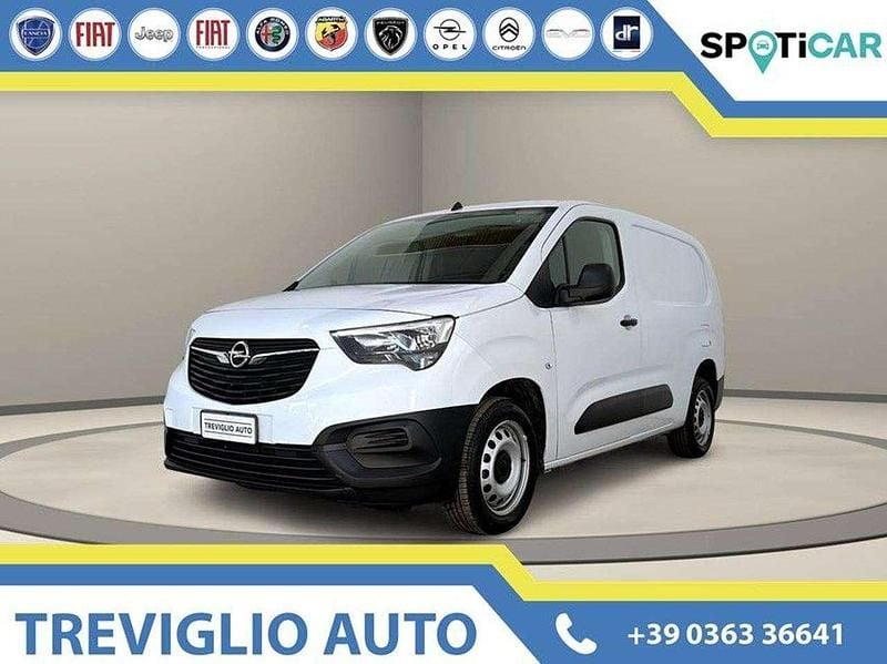 Bianco / pastello Usata 2023 Opel Combo Edition Monovolume | 13.900 € (Ottimo prezzo) - Immagine 1/4