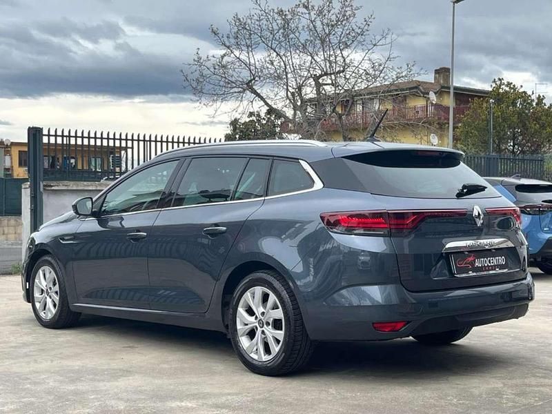 Usata Renault Mégane GrandTour Business 116 CV (85 kW) 2021 Grigio Station wagon