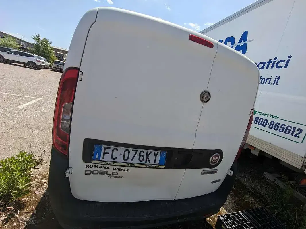 Usata Fiat Doblò Active 103 CV (75 kW) 2016 Bianco Monovolume