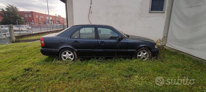 Usata Mercedes C220 2002 Berlina