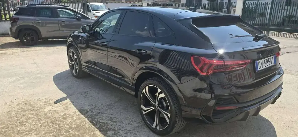 Usata Audi Q3 Sportback S-Line 200 CV (147 kW) 2021 Nero SUV