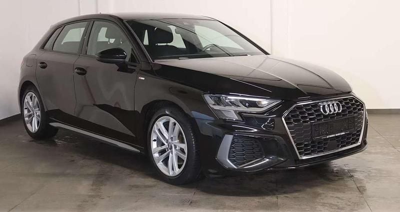 Nero Usata 2020 Audi A3 S-Line Tre volumi | 25.490 € (Buon prezzo) - Immagine 1/4