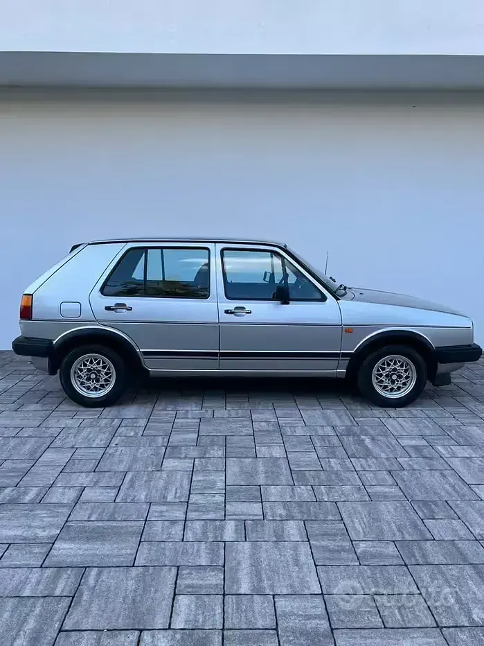 Usata VW Golf II GTI 75 CV (55 kW) 1984 Utilitaria