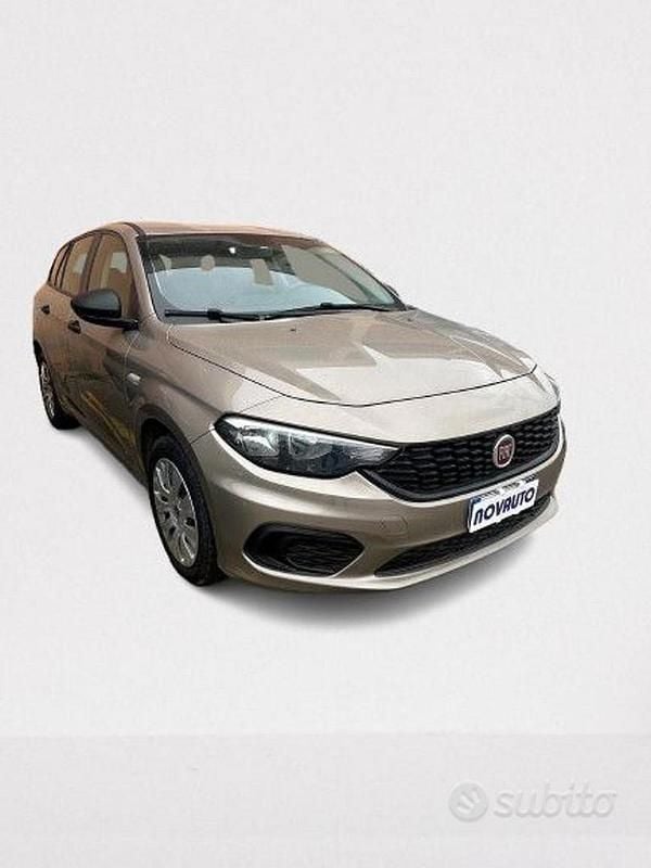 Beige Usata 2019 Fiat Tipo Pop Station wagon | 13.900 € (Molto cara) - Immagine 1/3