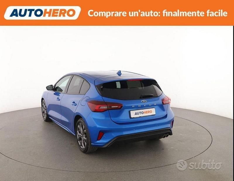 Usata Ford Focus ST-Line 120 CV (88 kW) 2022 Blu Berlina