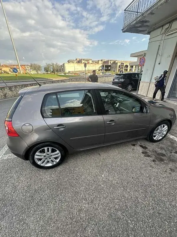 Usata VW Golf IV Goal 105 CV (77 kW) 2006 Berlina