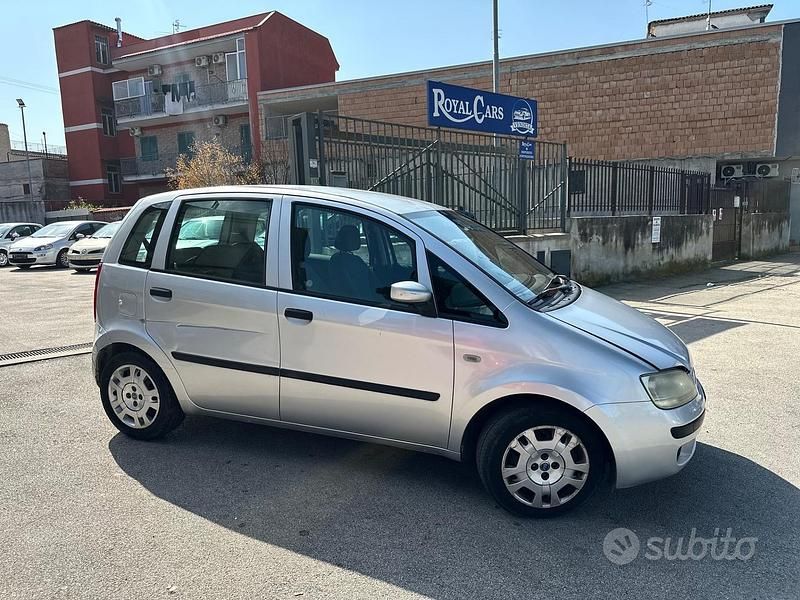 Usata Fiat Idea Active 69 CV (50 kW) 2005 Grigio Monovolume