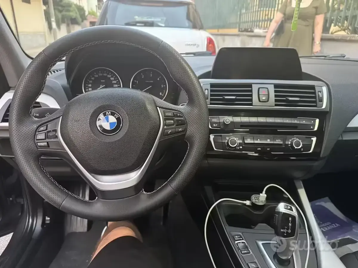Usata BMW 116 Comfort Edition 116 CV (85 kW) 2016 Grigio Utilitaria