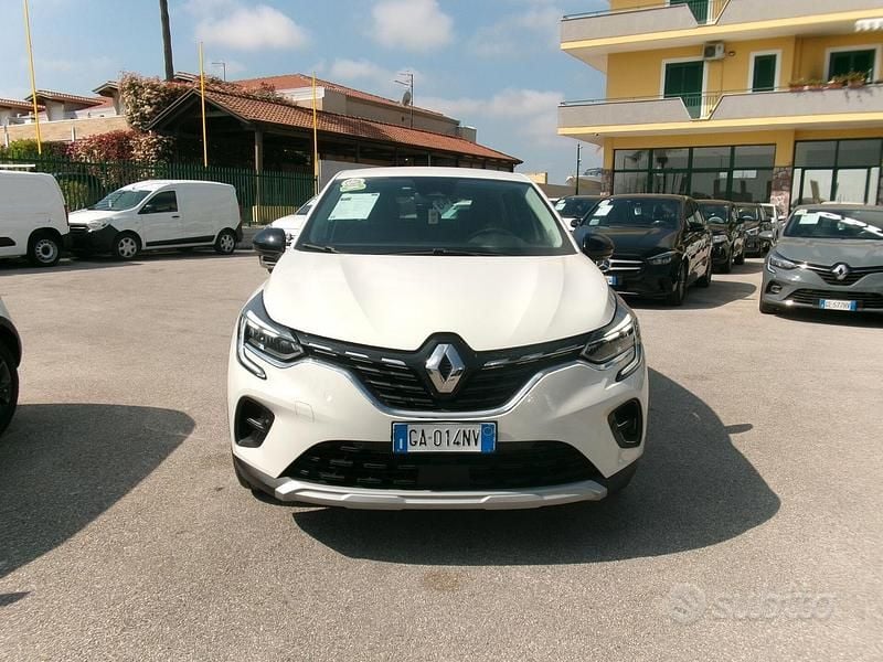 Usata Renault Captur Intens 101 CV (74 kW) 2020 Beige SUV