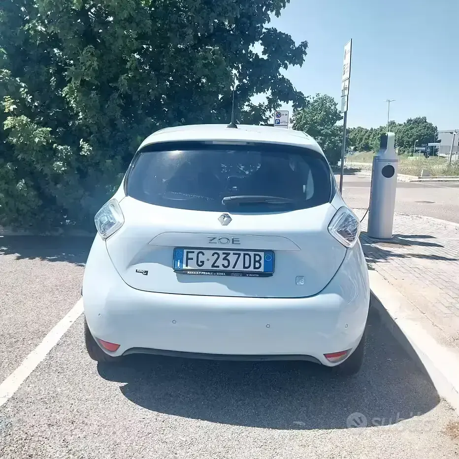 Usata Renault Zoe Intens 42 kW (58 CV) 2016 Utilitaria