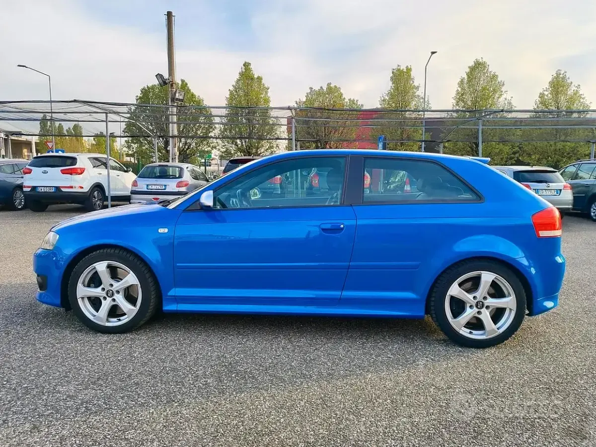 Usata Audi A3 Ambiente 265 CV (194 kW) 2008 Blu Utilitaria