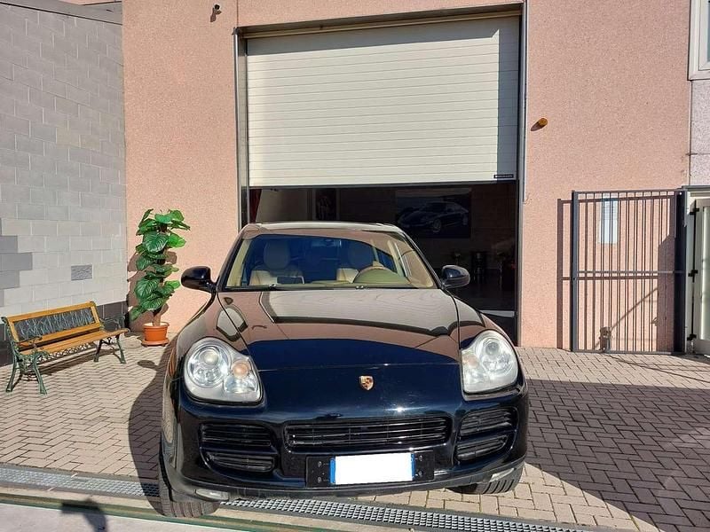 Usata Porsche Cayenne 250 CV (183 kW) 2004 Nero SUV