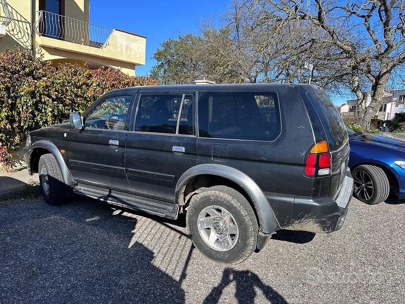 Usata Mitsubishi Pajero Sport 115 CV (84 kW) 2004 Nero SUV