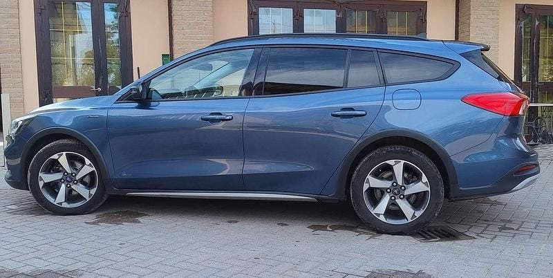 Blu/azzurro Usata 2021 Ford Focus Active Station wagon | 15.200 € (Super prezzo) - Immagine 1/4
