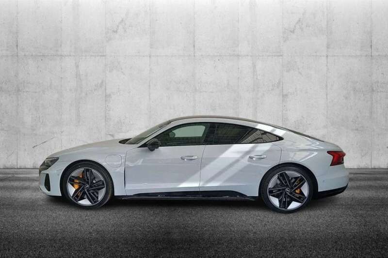 Usata Audi e-tron GT quattro Ambiente 141 kW (193 CV) 2023 Grigio Berlina