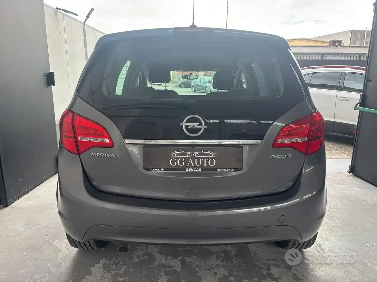 Usata Opel Meriva Innovation 120 CV (88 kW) 2017 Grigio Monovolume