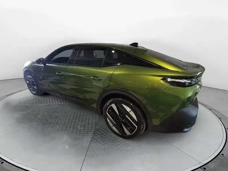 Nuova Peugeot 408 GT GT 145 CV (106 kW) 2026 Verde