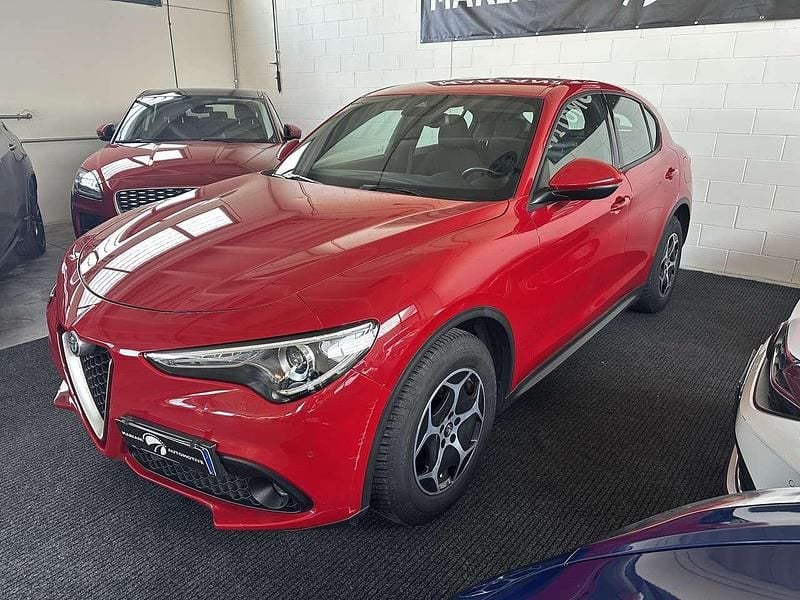 Usata Alfa Romeo Stelvio Business 160 CV (117 kW) 2022 Rosso SUV