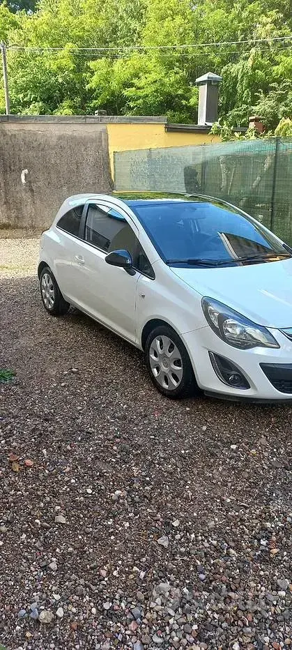 Usata Opel Corsa 2015 Bianco Utilitaria