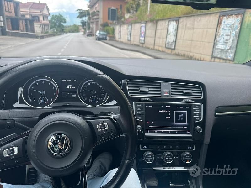 Usata VW Golf VII 300 CV (220 kW) 2016 Berlina