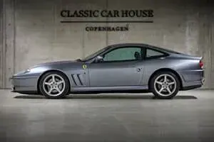 Usata Ferrari 550 485 CV (356 kW) 1998 Grigio Coupé