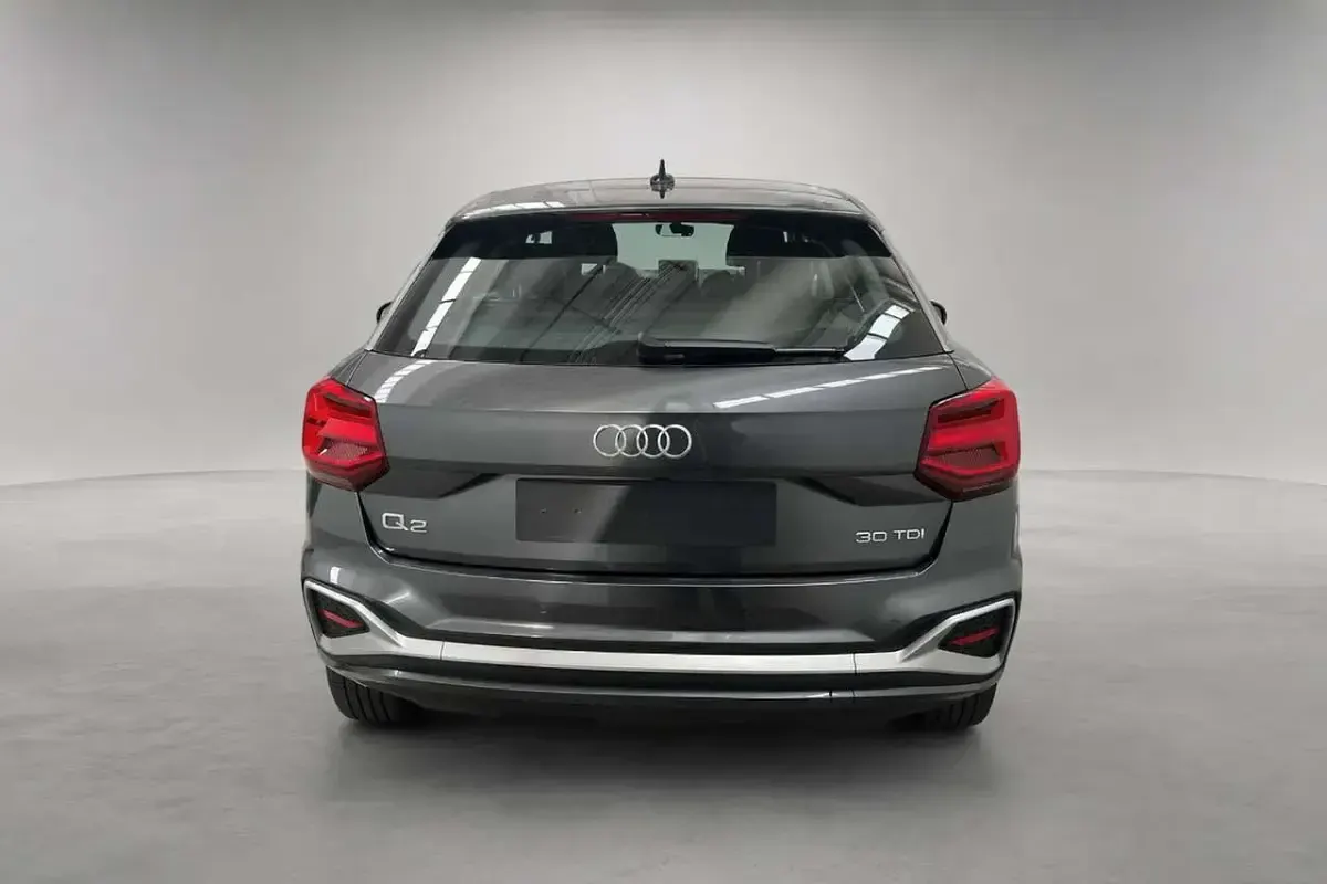Usata Audi Q2 S-Line 116 CV (85 kW) 2025 Grigio daytona SUV