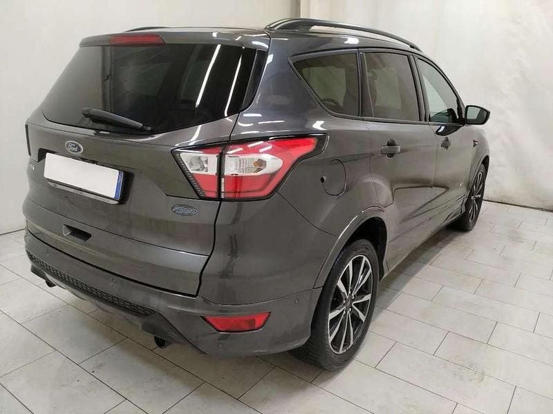 Usata Ford Kuga ST-Line 180 CV (132 kW) 2019 Grigio SUV