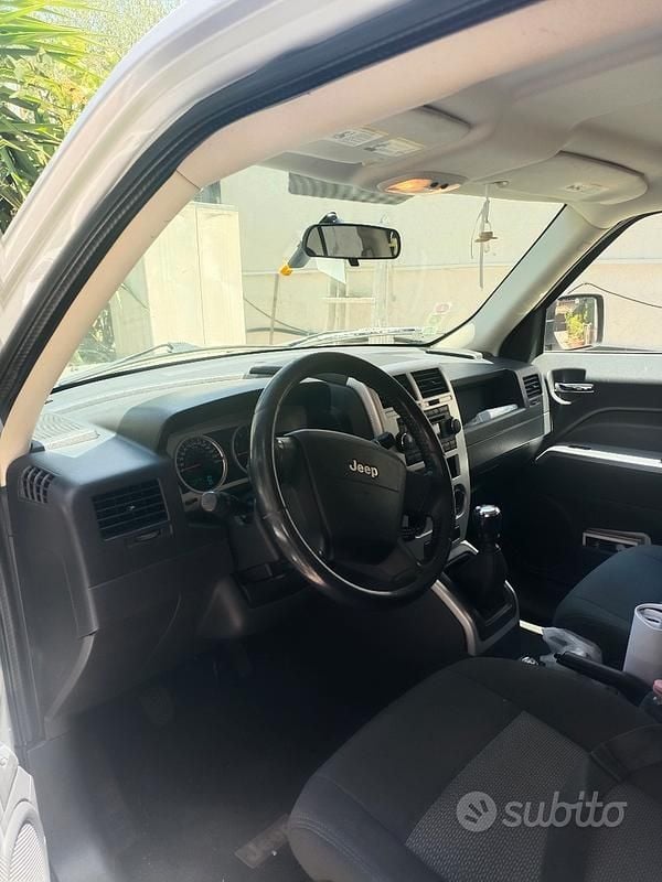 Usata Jeep Patriot 140 CV (102 kW) 2009 Grigio SUV