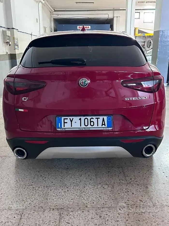 Usata Alfa Romeo Stelvio 190 CV (139 kW) 2019 Rosso SUV