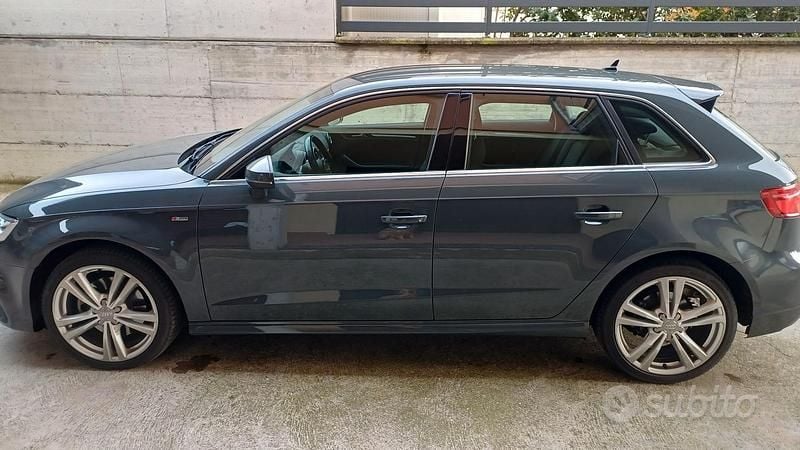 Grigio Usata 2020 Audi A3 Sportback Admired Utilitaria | 19.900 € (Ottimo prezzo) - Immagine 1/4