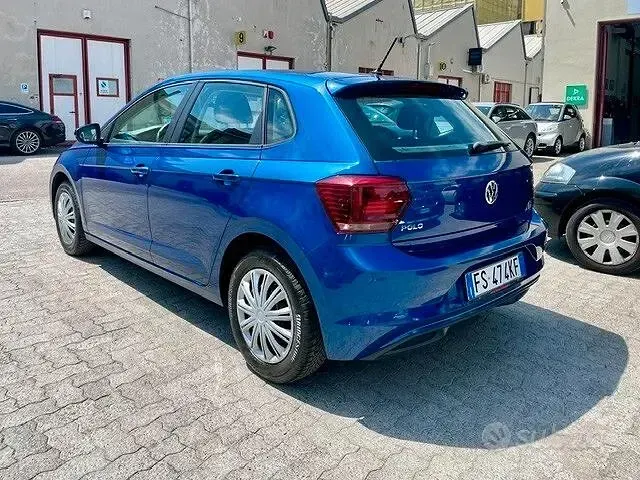 Usata VW Polo Trendline 75 CV (55 kW) 2018 Bluazzurro Utilitaria