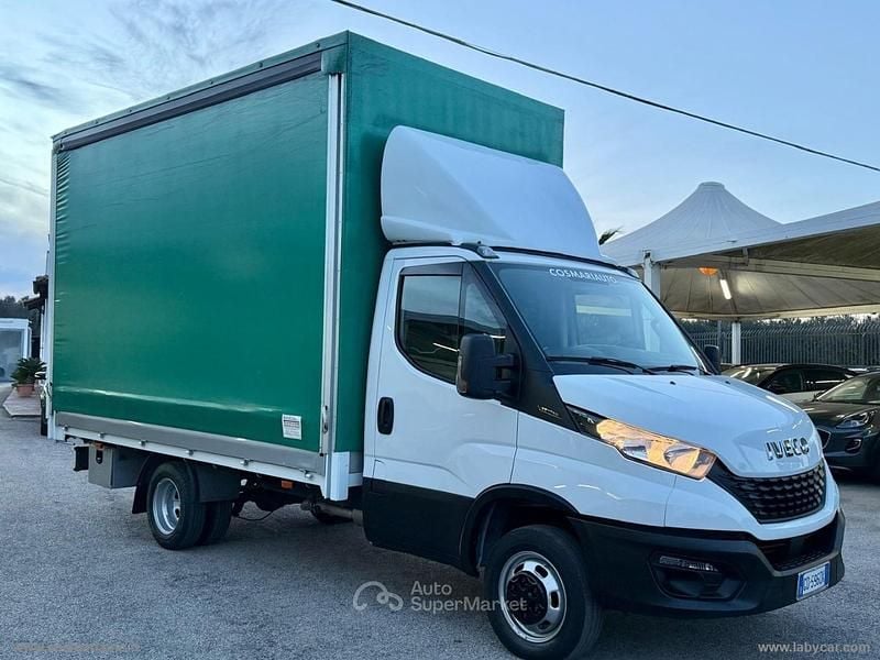 Usata Iveco Daily 136 CV (100 kW) 2021 Bianco