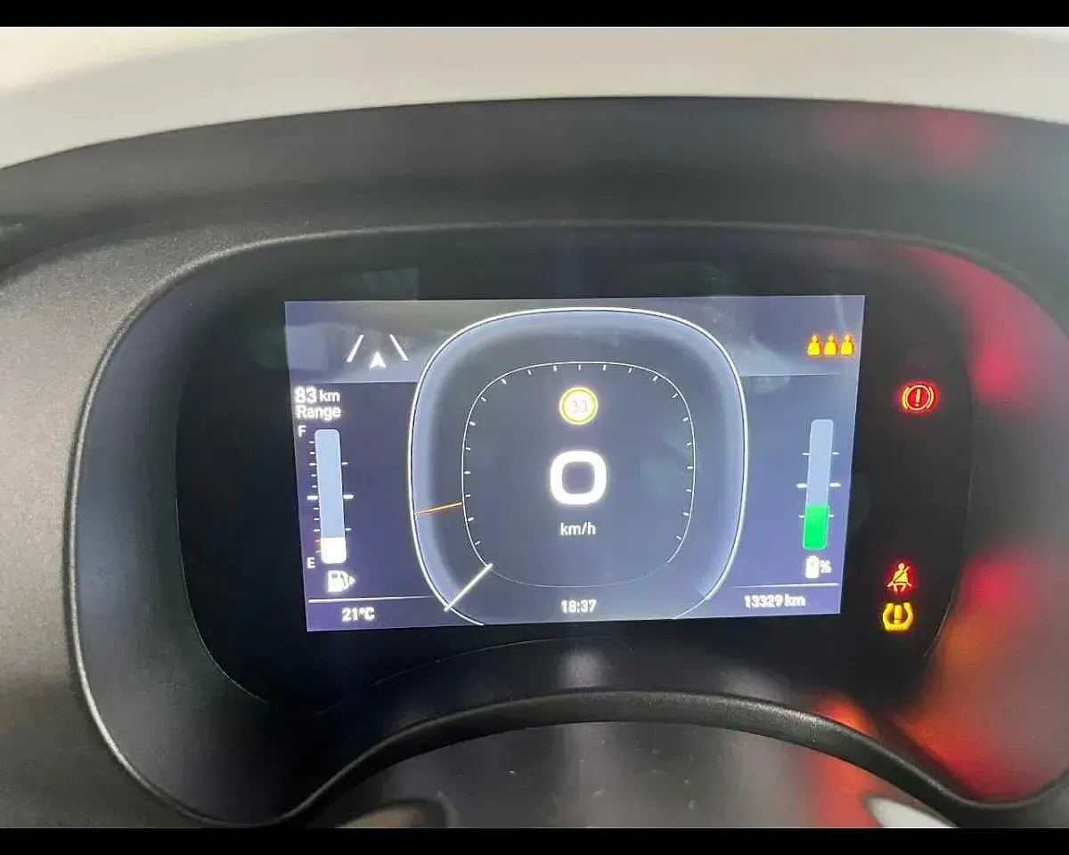 Usata Fiat Panda Cross Cross 69 CV (50 kW) 2025 Nero Utilitaria