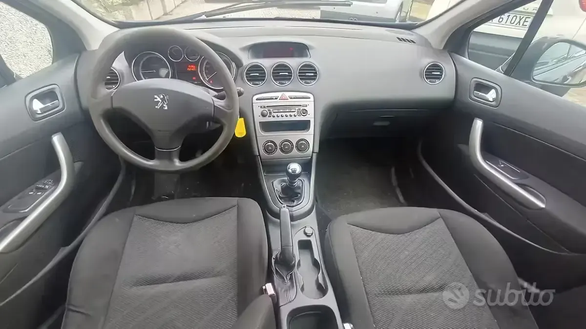 Usata Peugeot 308 SW Business-Line 112 CV (82 kW) 2011 Nero Station wagon