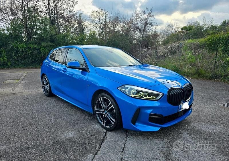 Usata BMW 116 M Sport 116 CV (85 kW) 2024 Blu/azzurro Utilitaria