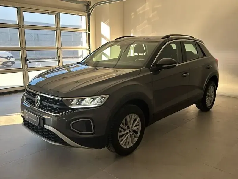 Usata VW T-Roc Life 116 CV (85 kW) 2025 SUV