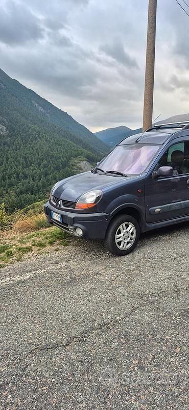 Usata Renault Kangoo 84 CV (61 kW) 2003 Blu Monovolume