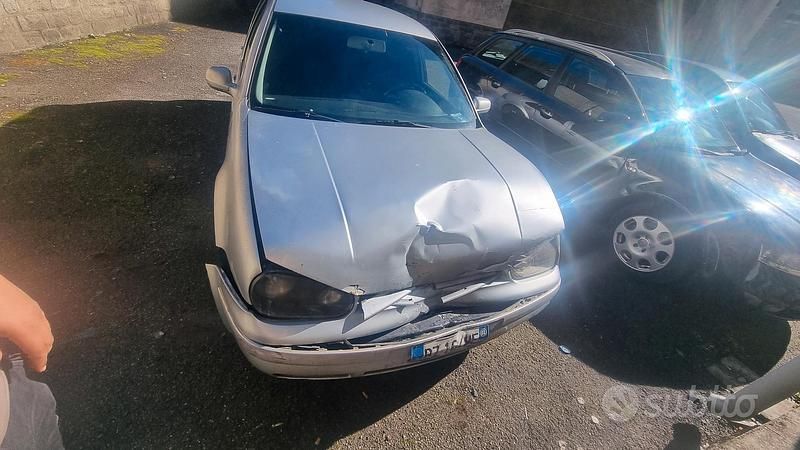Usata VW Golf 2002 Grigio Berlina