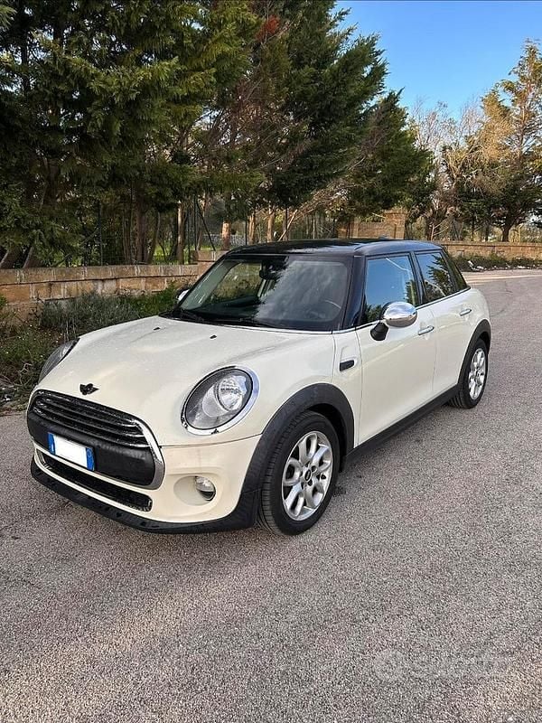 Usata Mini Cooper 95 CV (69 kW) 2015 Bianco Utilitaria
