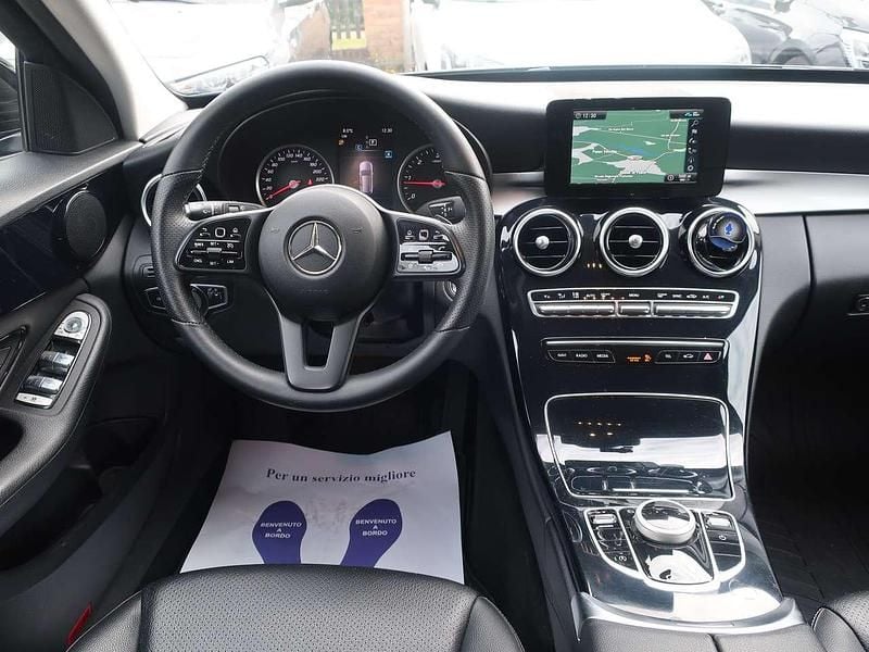 Usata Mercedes C200 Business 160 CV (117 kW) 2020 Nero Station wagon