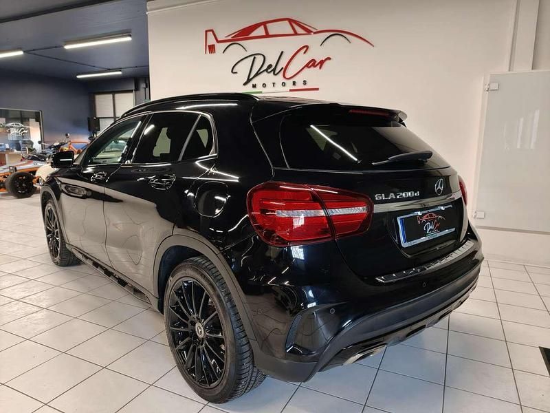 Usata Mercedes GLA200 Premium 136 CV (100 kW) 2019 Nero SUV