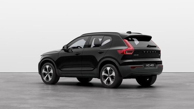 Usata Volvo XC40 Plus 163 CV (119 kW) 2024 Verde SUV