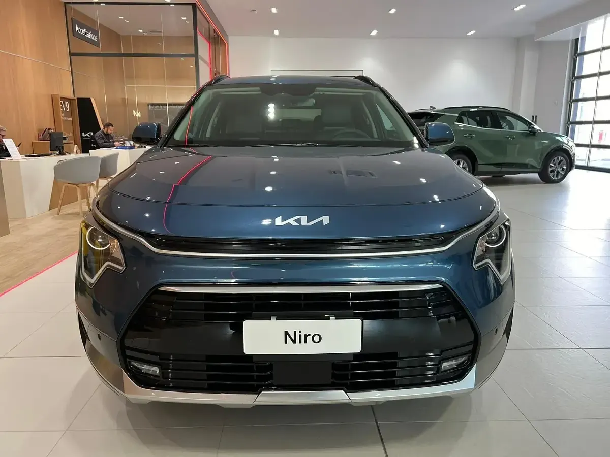 Nuova Kia Niro Style 126 CV (92 kW) 2026 Blu SUV