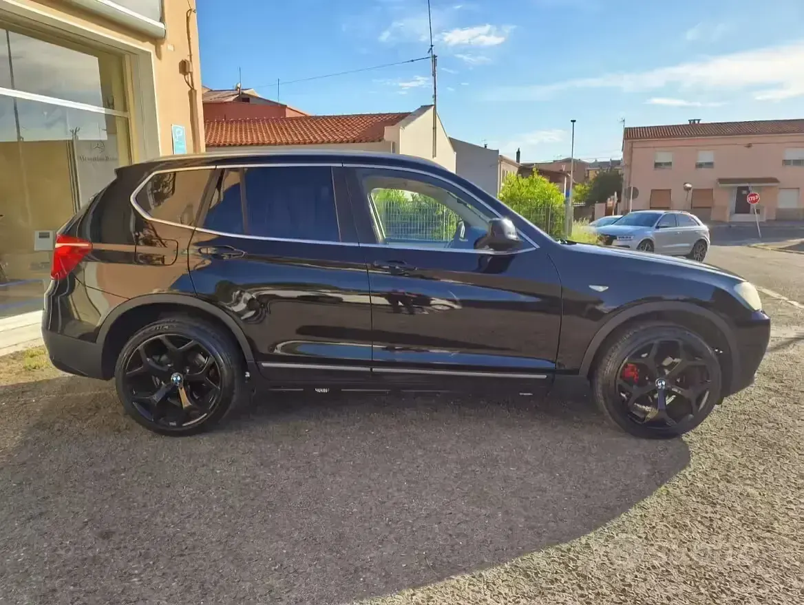 Begagnad BMW X3 184 HK (135 kW) 2011 Svart SUV