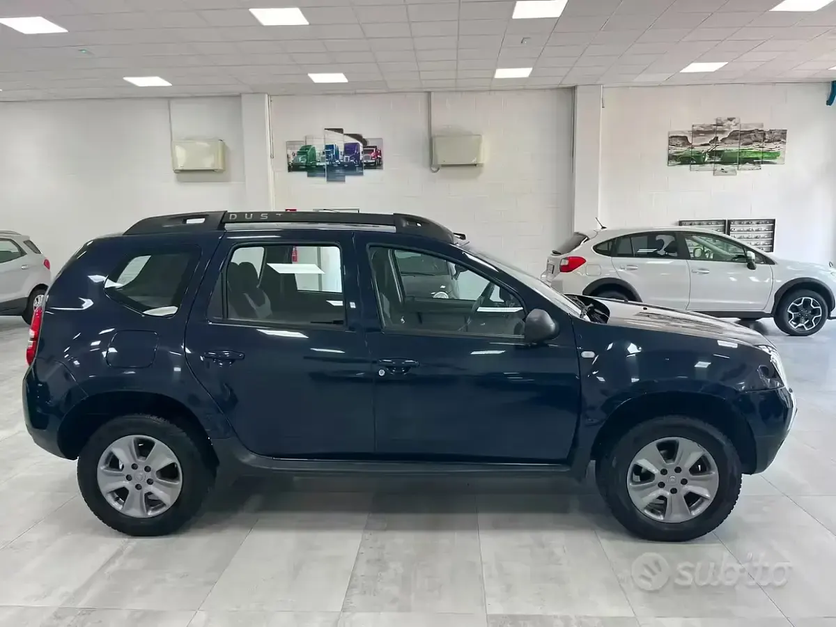 Usata Dacia Duster Lauréate 114 CV (83 kW) 2016 Bluazzurro SUV